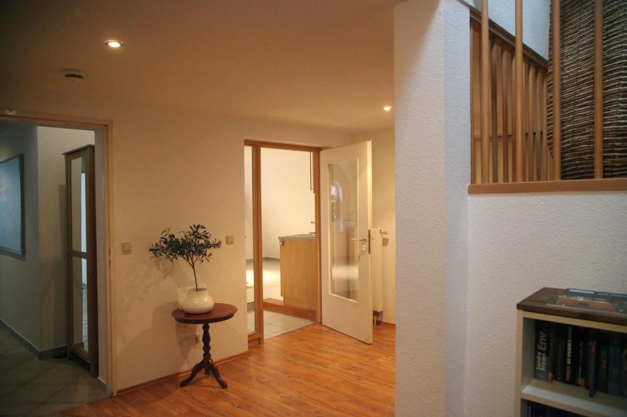 Wunderschoene Dachgeschoss - Maisonette ロストック エクステリア 写真